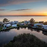 Sea La Vie Beach Cottage