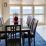 The Sanctuary - Neptune\'S Castle Penthouse B405