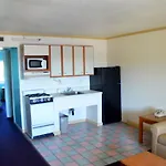 Cerca Del Mar Motel