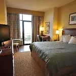 Howard Johnson Ocean Front