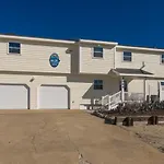 At Water\'S Edge Home