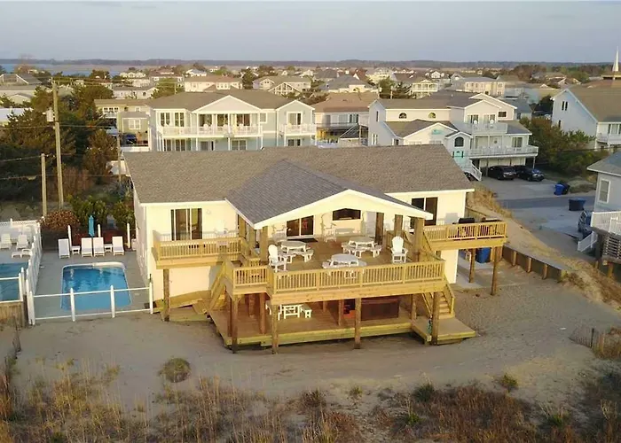 At Water\'S Edge Home