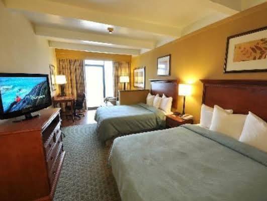 Country & By Radisson, Virginia Oceanfront , Va 3* Virginia Beach