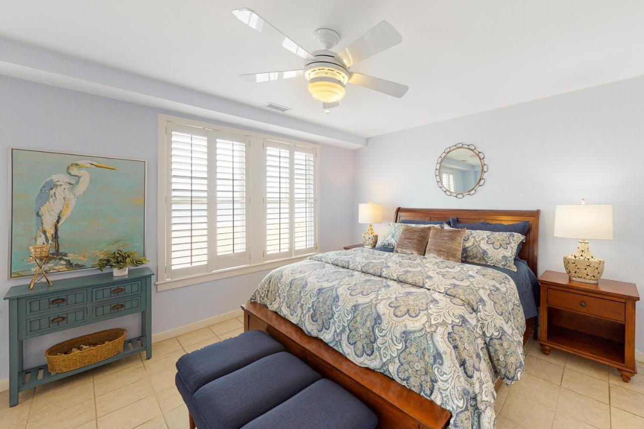 The Sanctuary - Flip Flop Haven B105 *