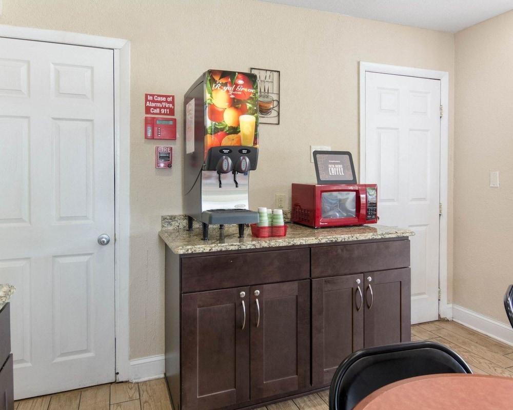 Lodge Econo Town Center Virginia Beach