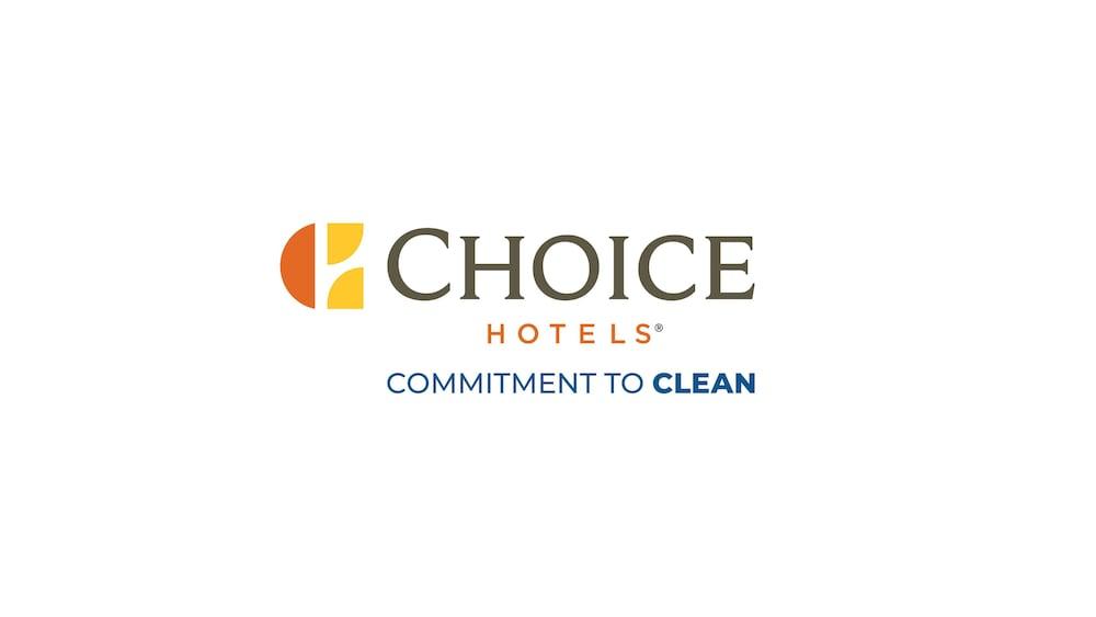 Hotel Comfort & Virginia - Norfolk Airport 3*
