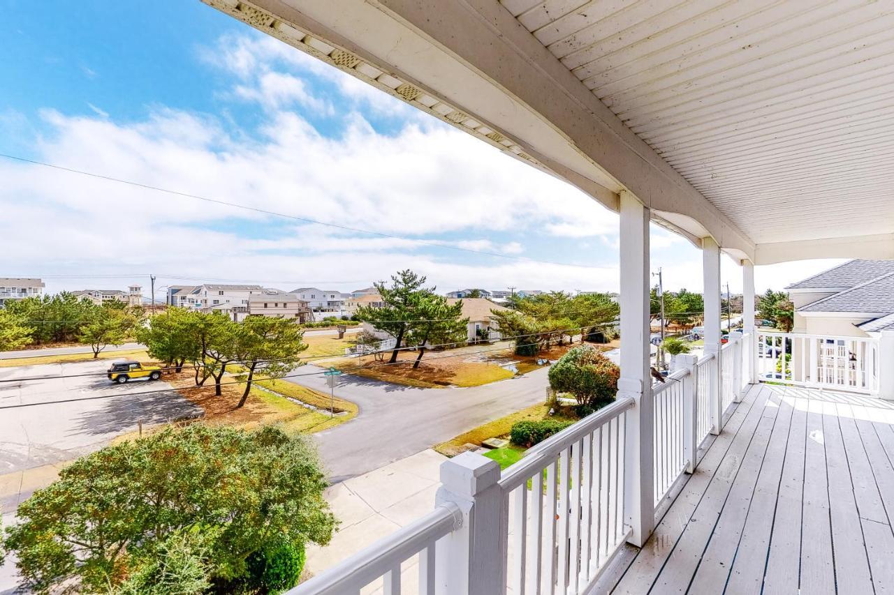 A Slice Of Paradise * Virginia Beach