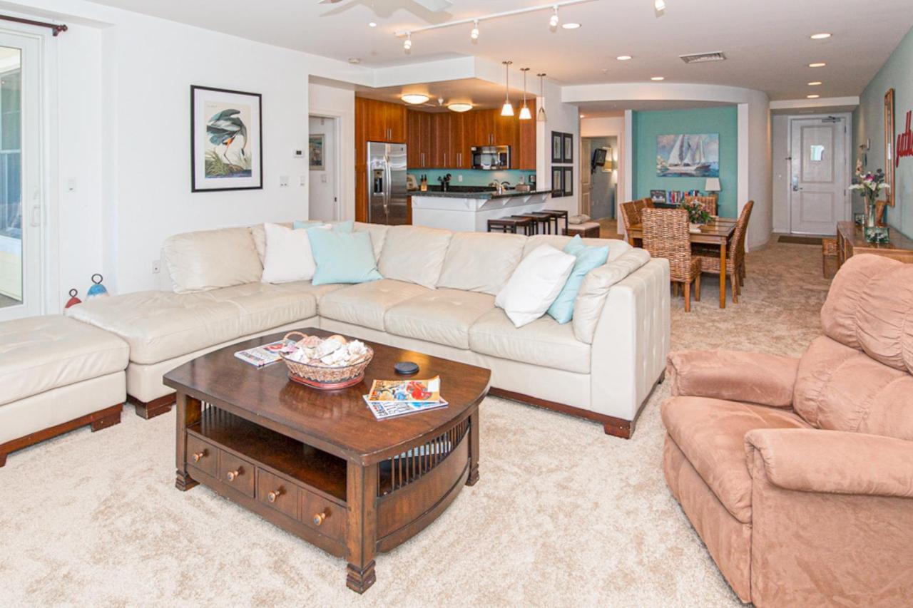 The Sanctuary - Snorkster's Dream B210 Apartment