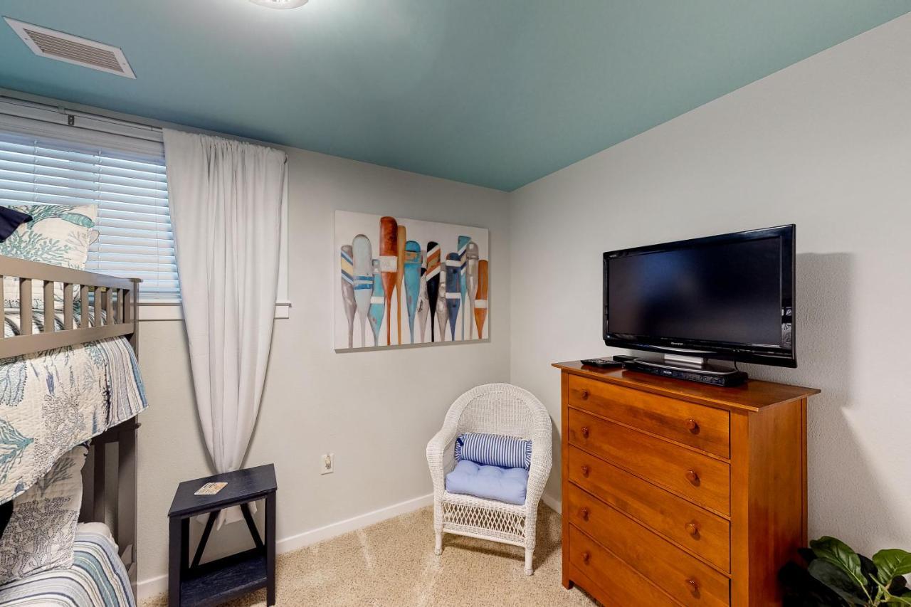 The Sanctuary - Sandbox B422 Apartment Virginia Beach