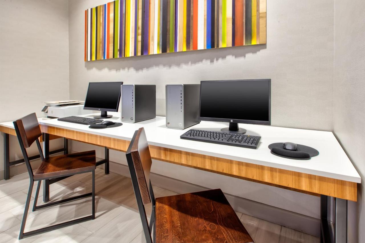 Express & Va Oceanfront By Ihg 3* Virginia Beach