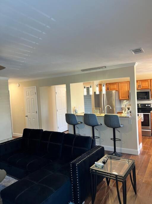 Apartment 2 Brand New King Size Beds 2 Full Baths Condo! *