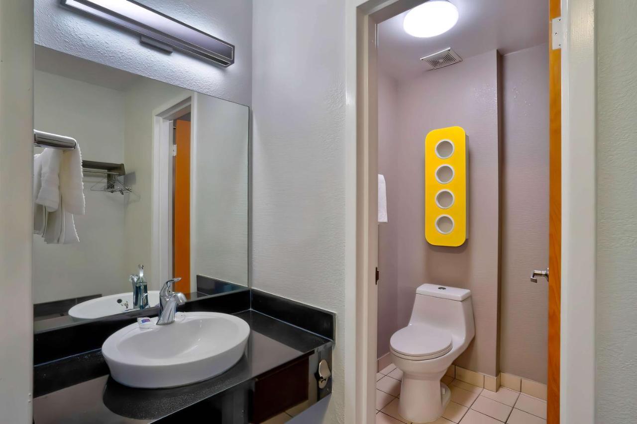 6 Virginia Hotel 2*