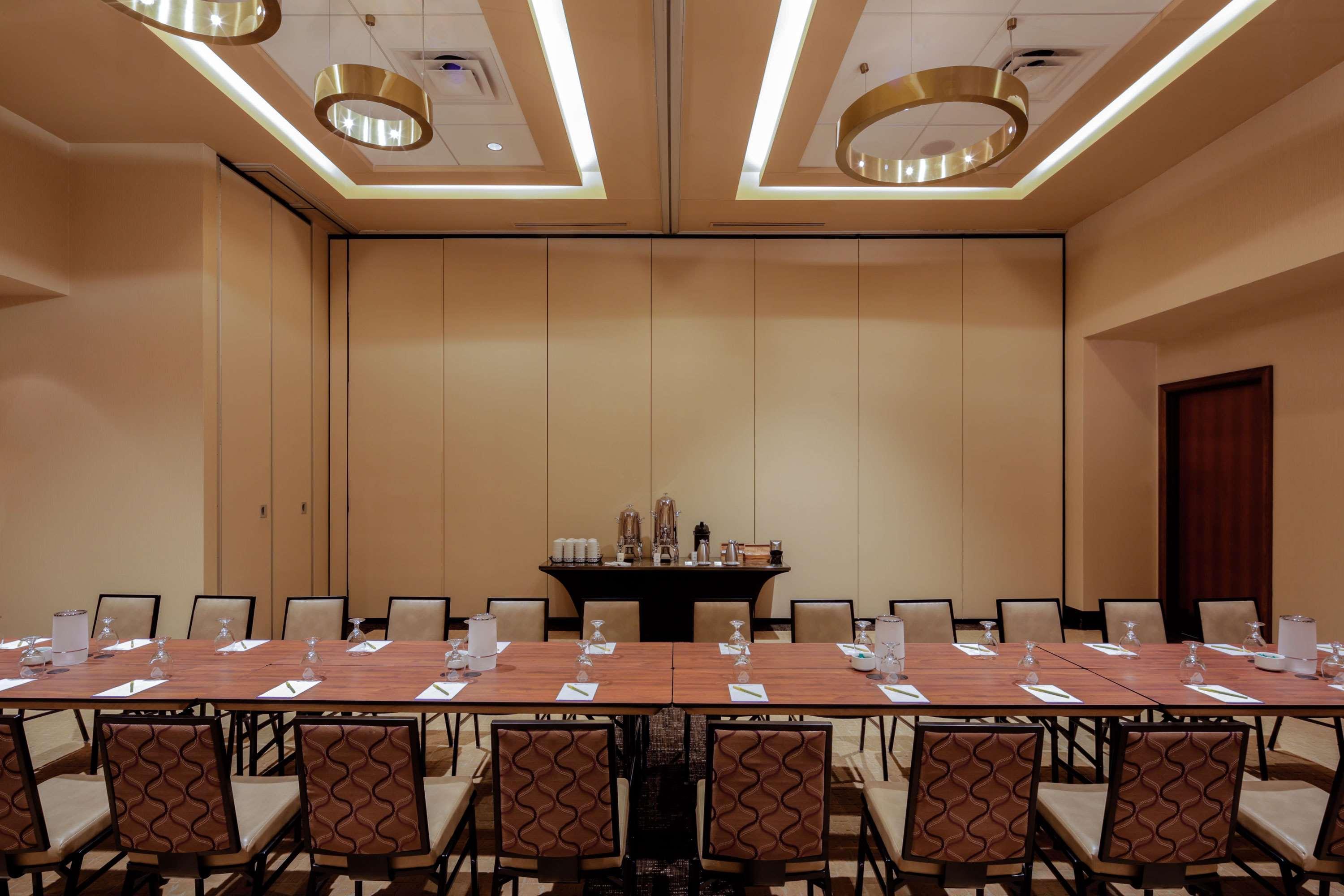 Hilton Garden Virginia Oceanfront Hotel