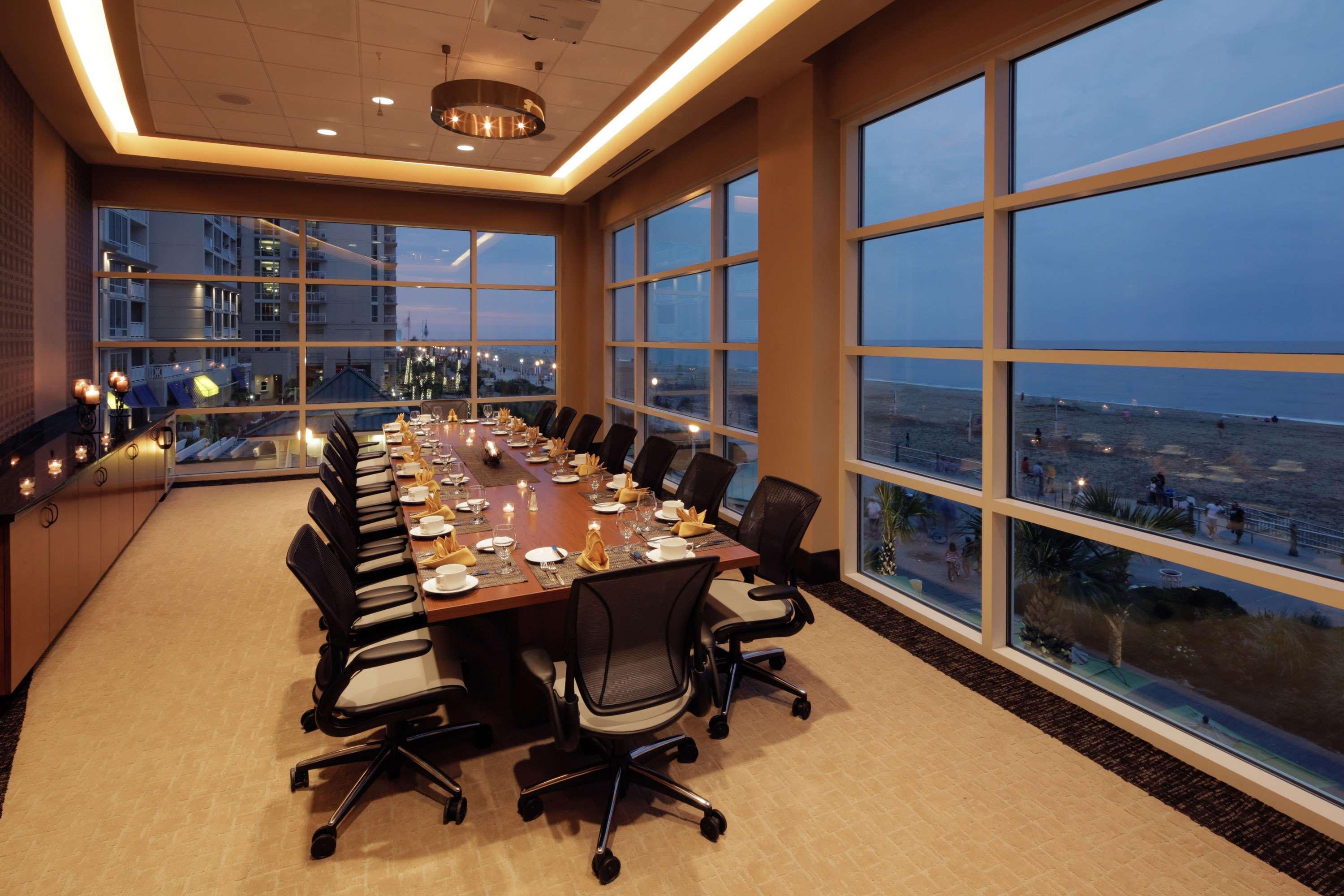 Hotel Hilton Garden Virginia Oceanfront 3*