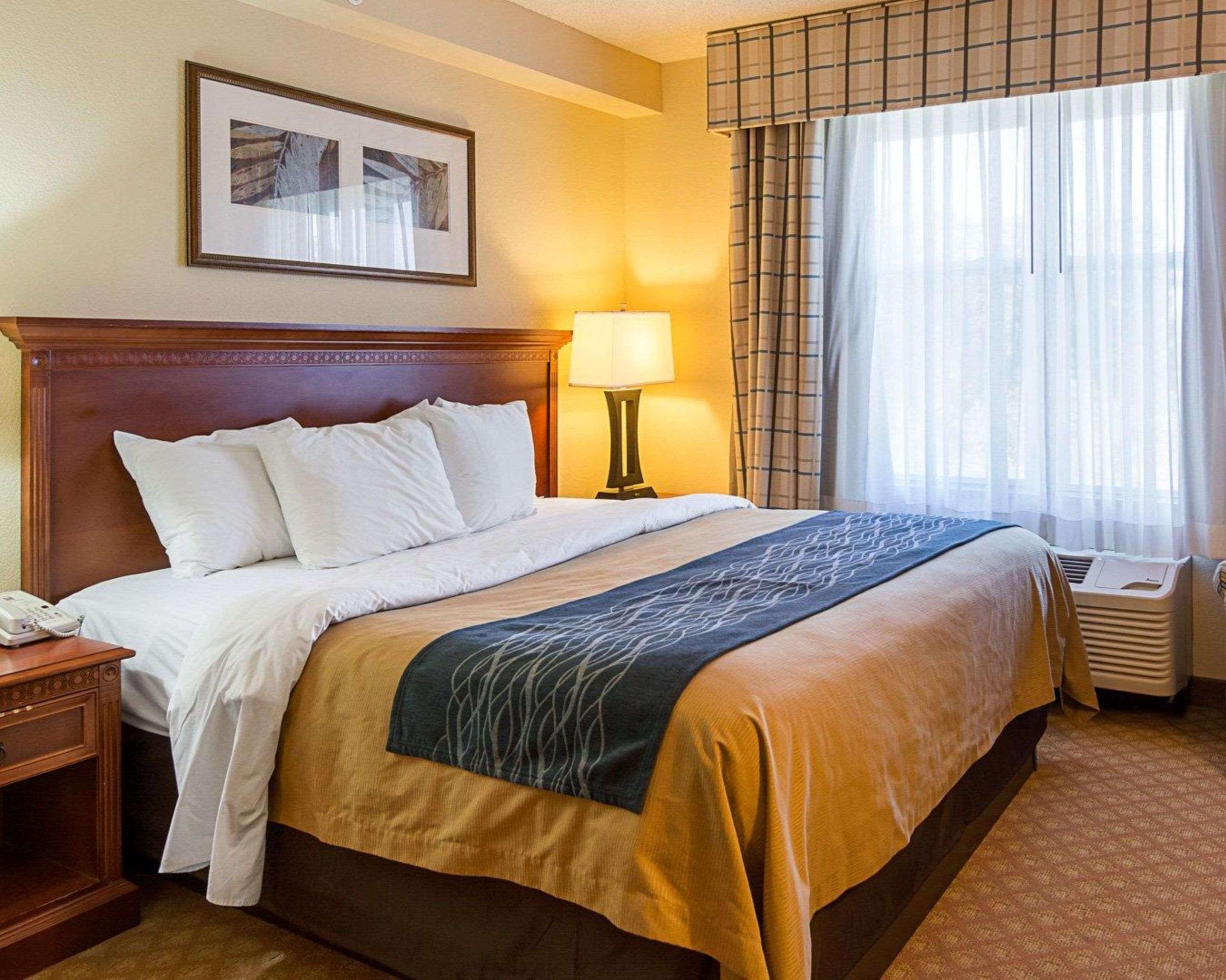 Comfort & Virginia - Norfolk Airport