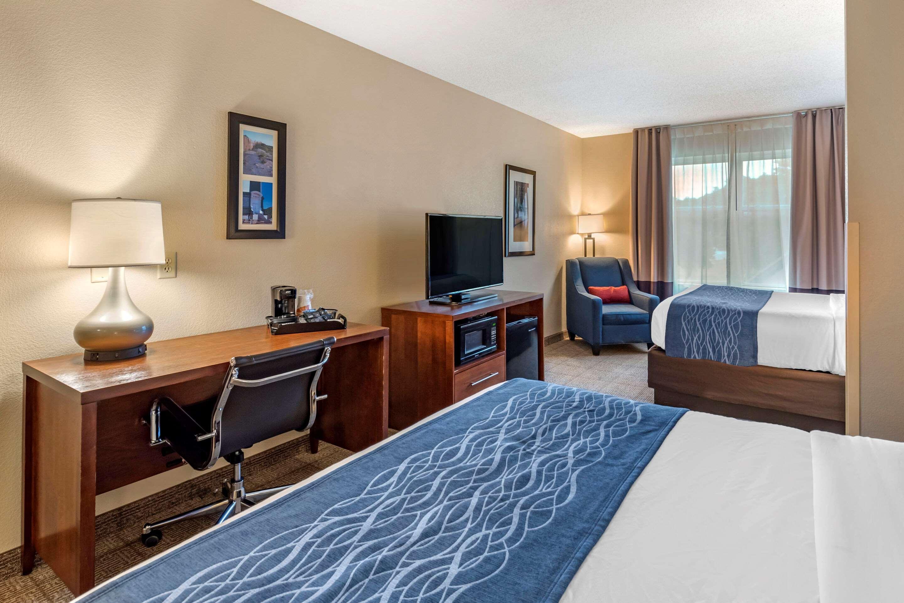 Hotel Comfort & Virginia - Norfolk Airport 3*