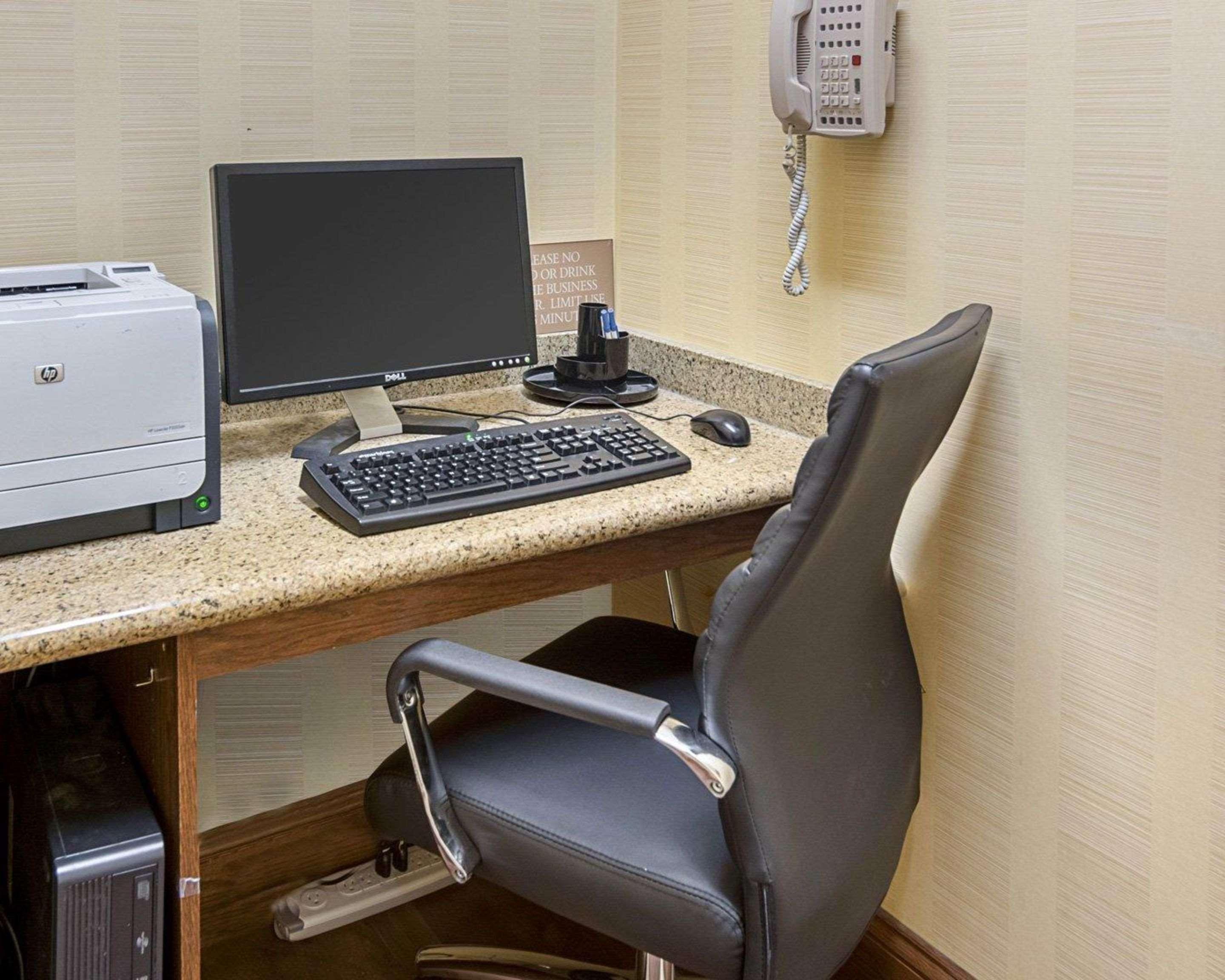 Comfort & Virginia - Norfolk Airport 3*