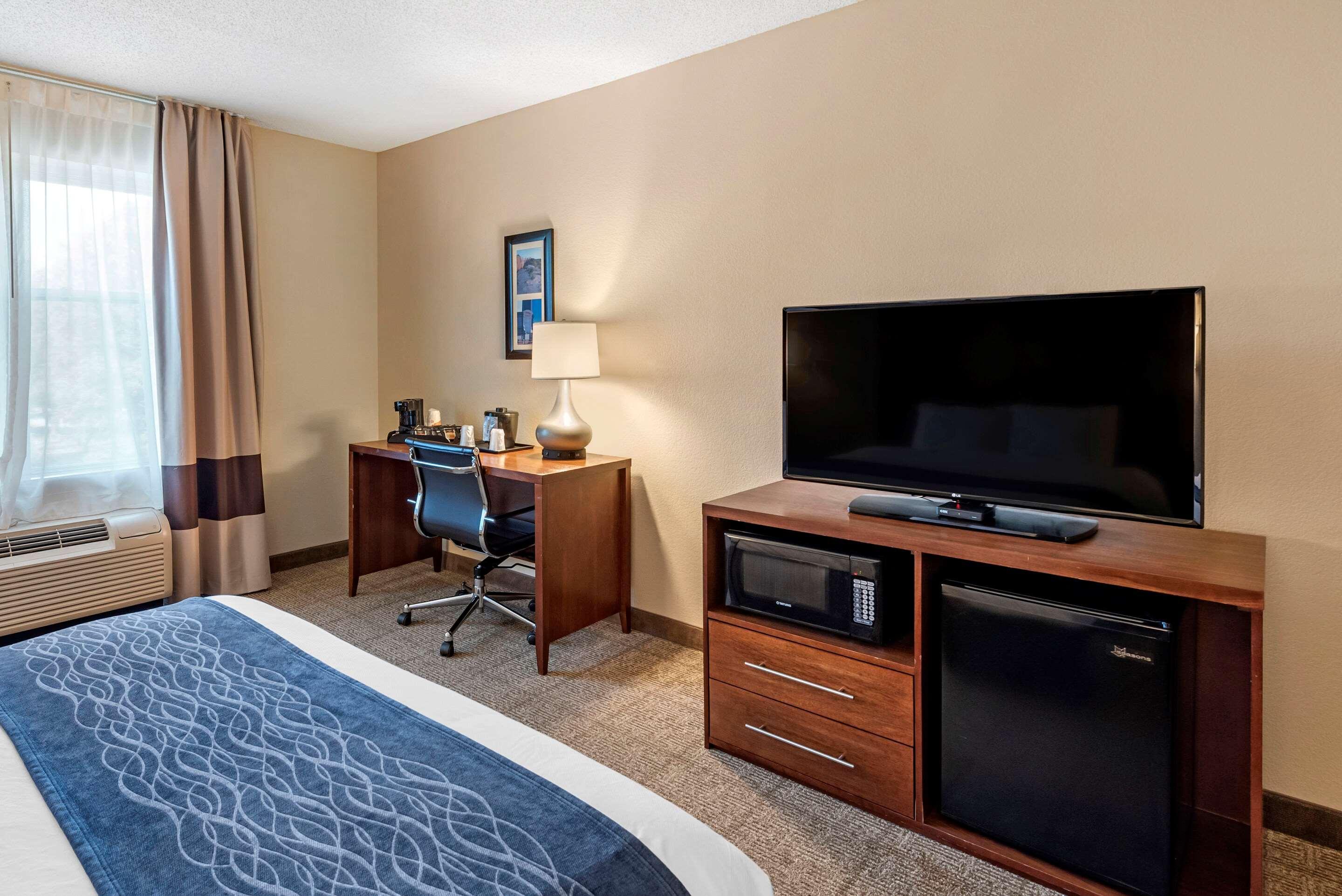 Comfort & Virginia - Norfolk Airport