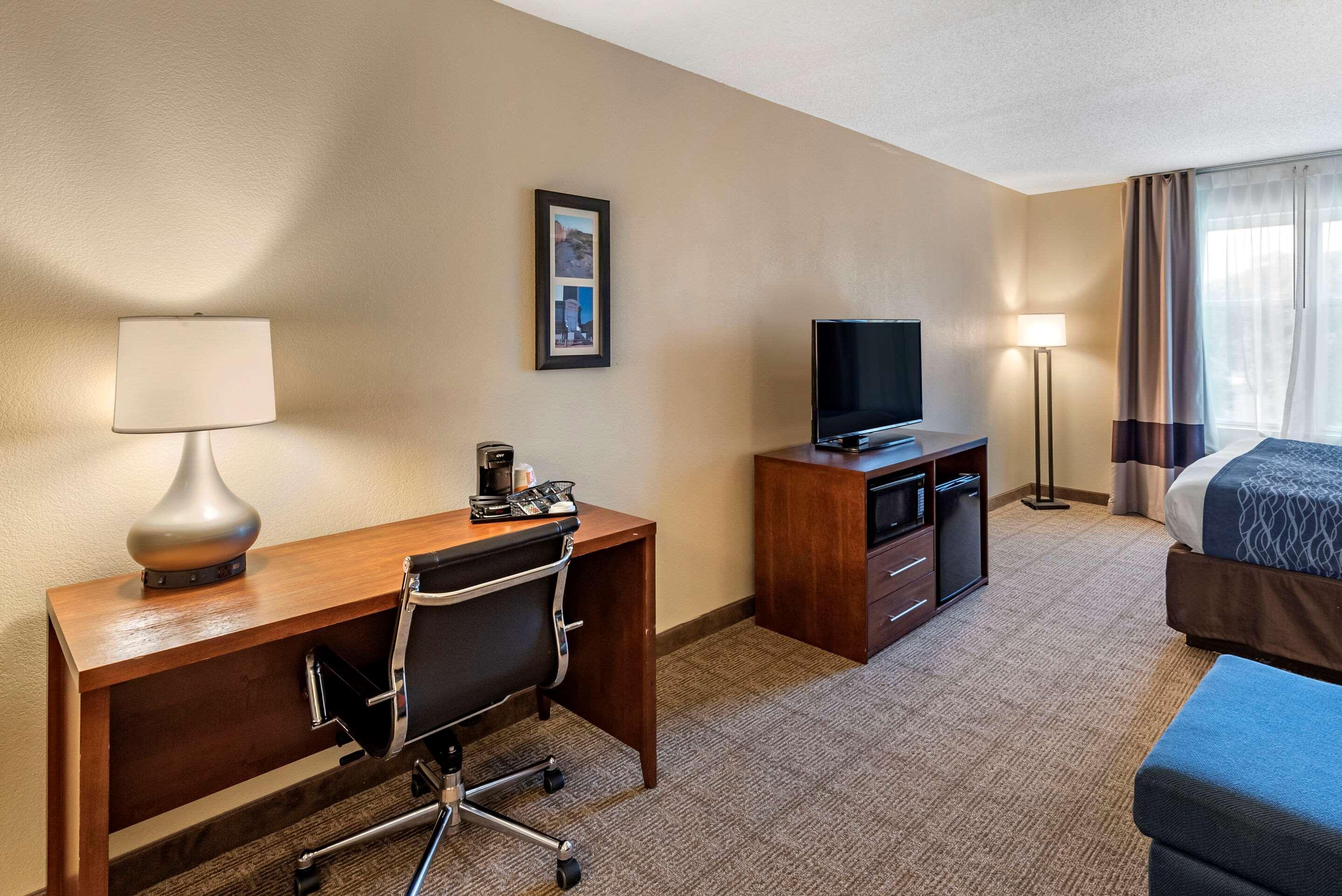 Comfort & Virginia - Norfolk Airport