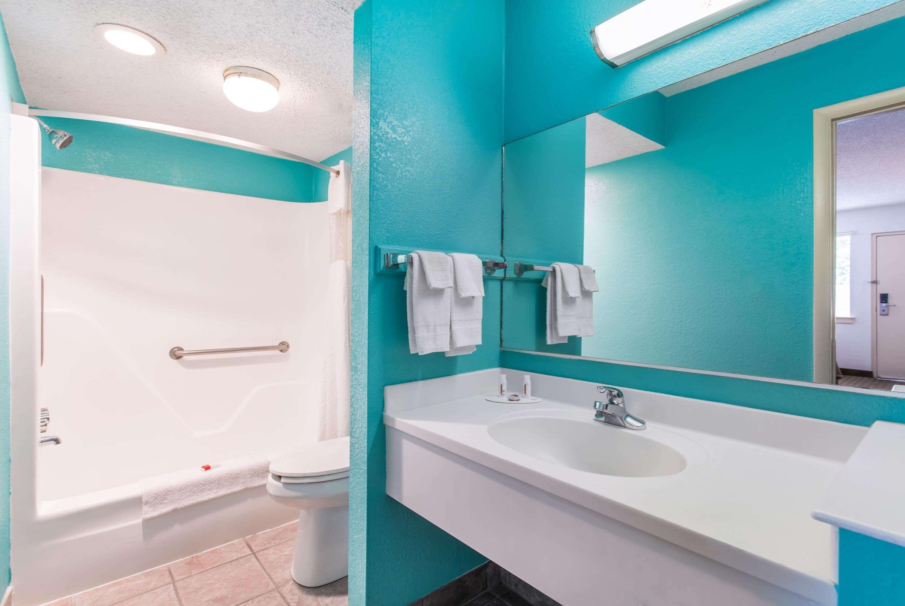 Howard Johnson By Wyndham Virginia Virginia Beach