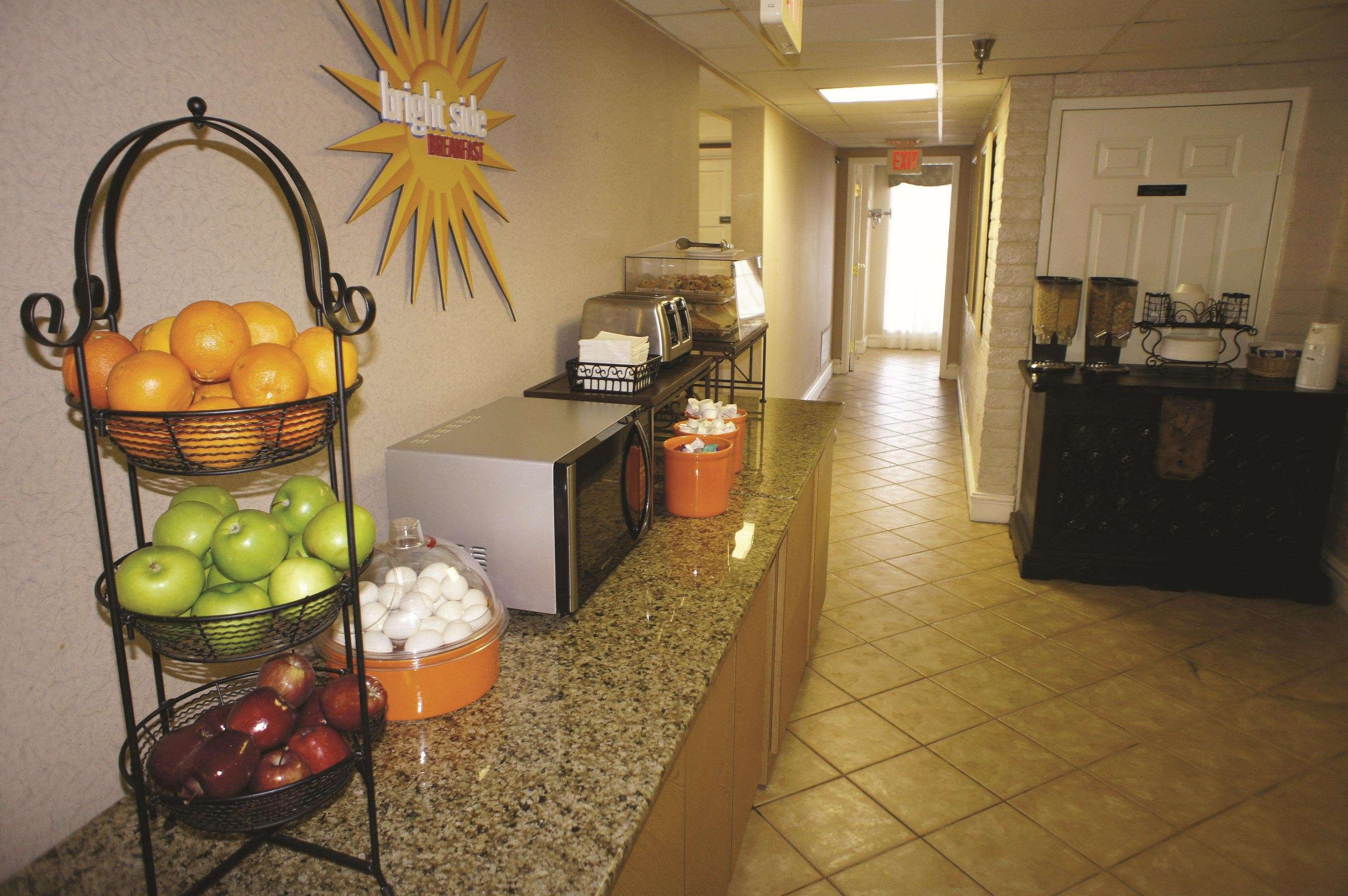 Hotel La Quinta By Wyndham Norfolk Virginia Virginia Beach
