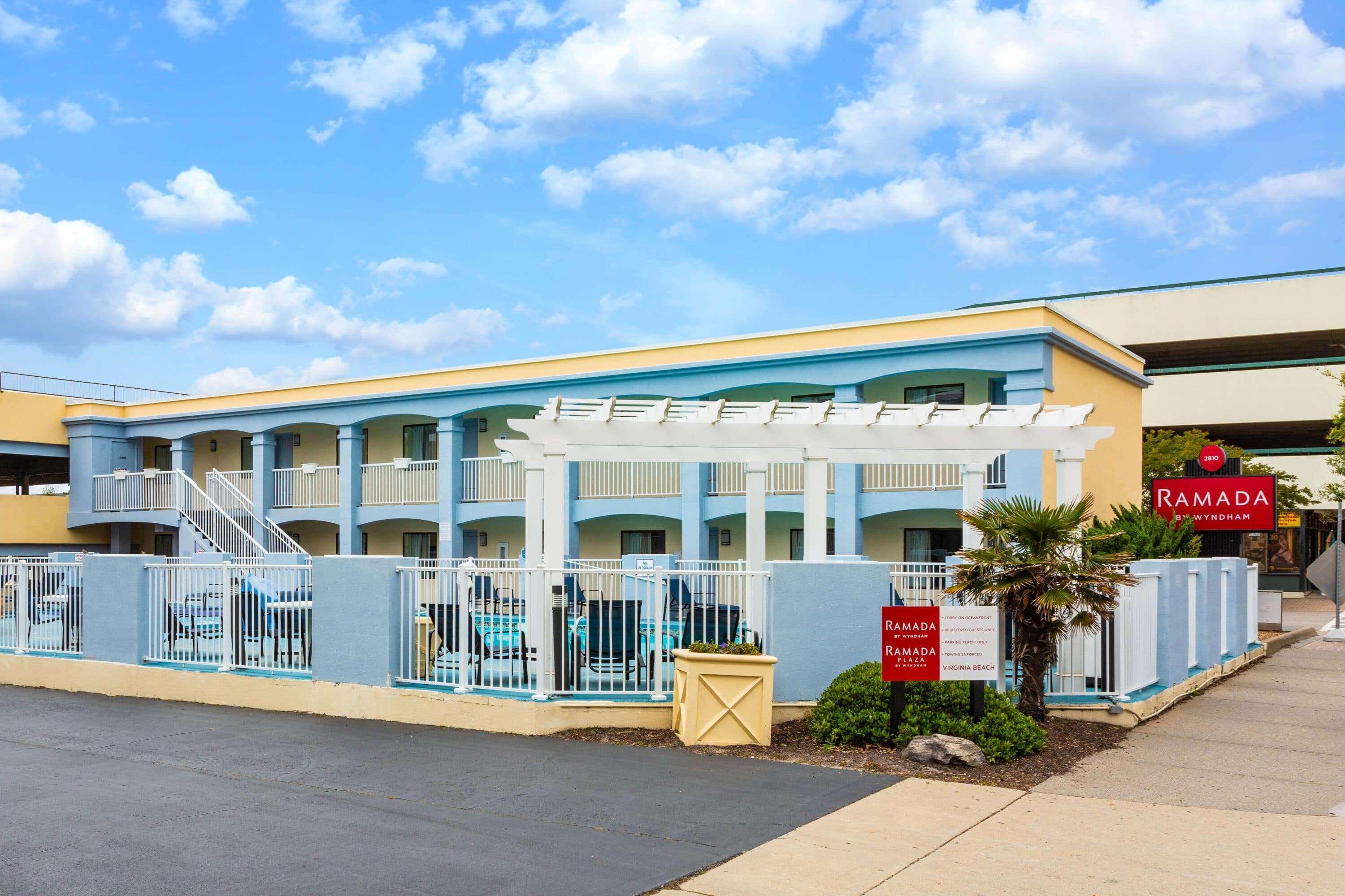 Hotel Ramada By Wyndham Virginia Virginia Beach