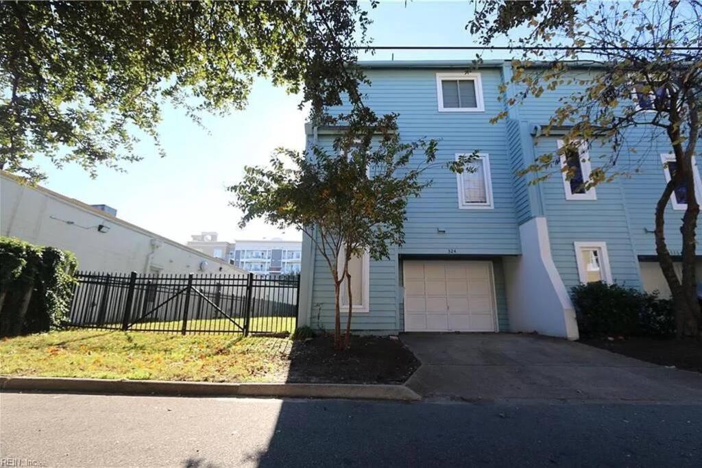 Luxury Townhouse Holiday home Virginia Beach
