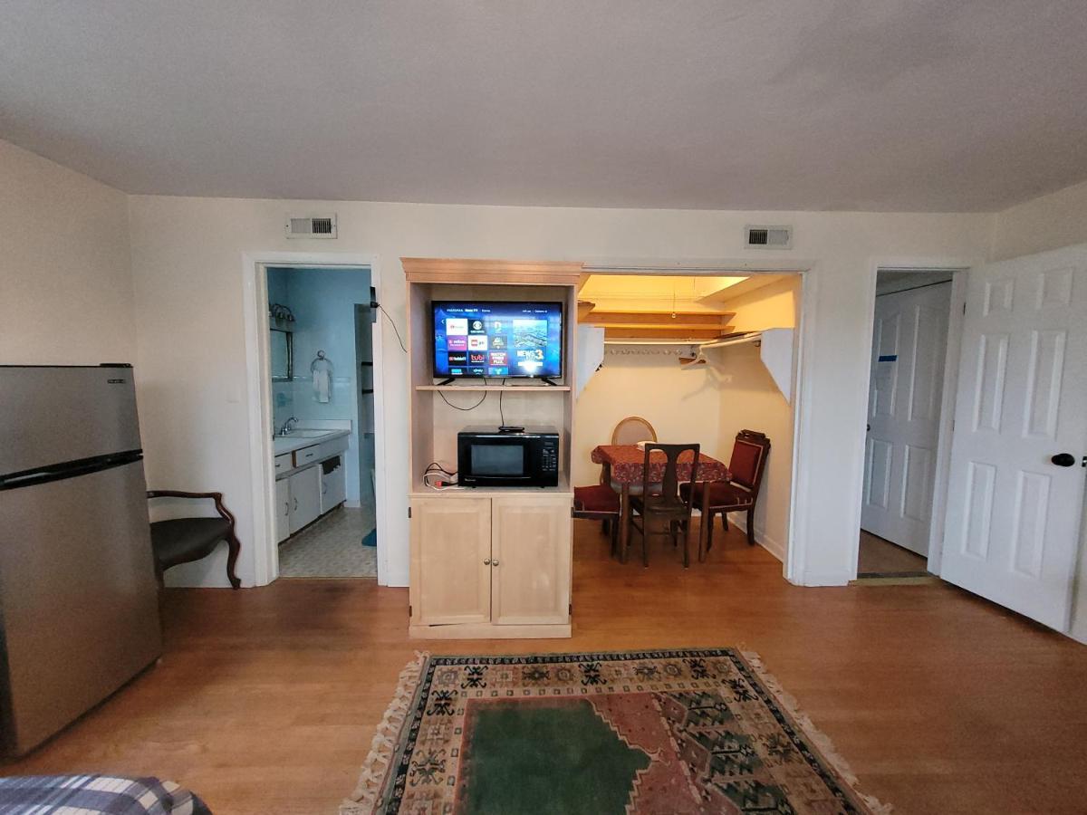 Virginia Vacation Duplex House 1 Holiday home
