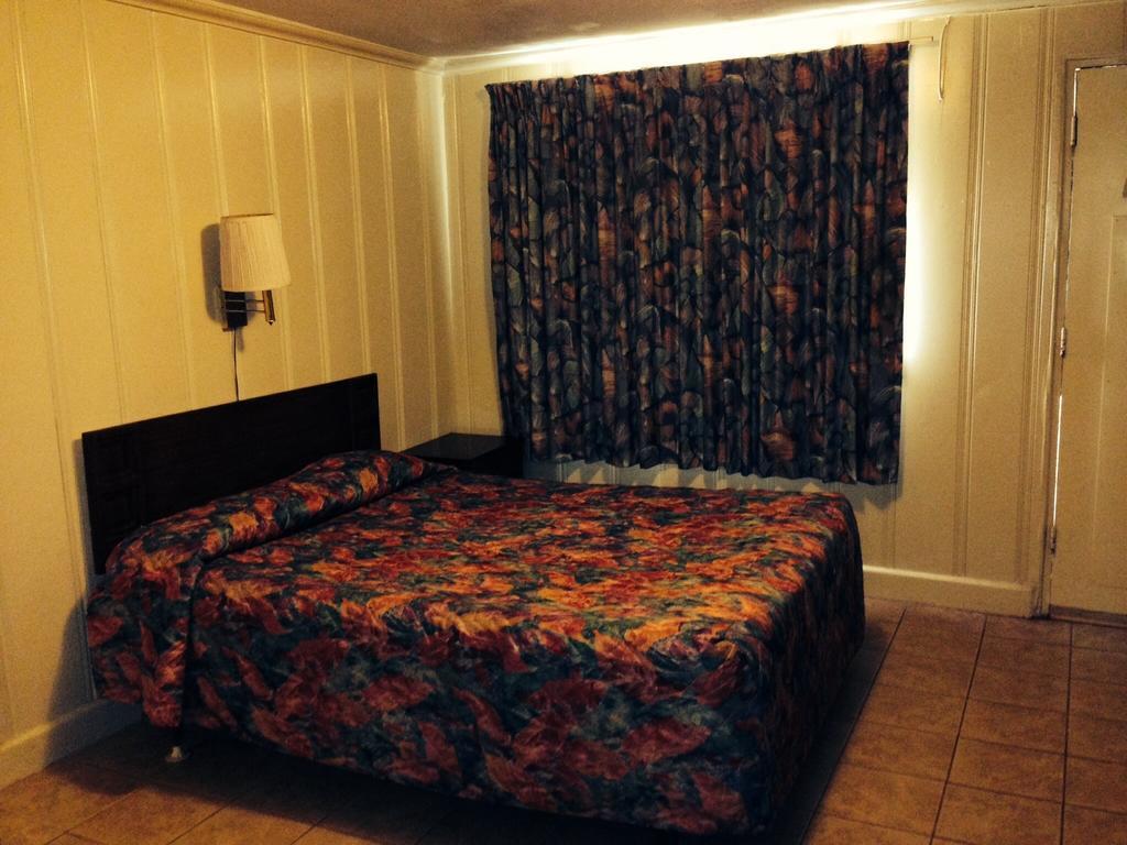 Motel Blue Coral 2*