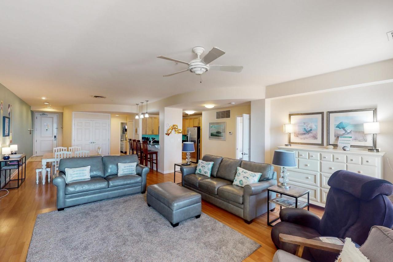 The Sanctuary - Beachside A106 Apartment *
