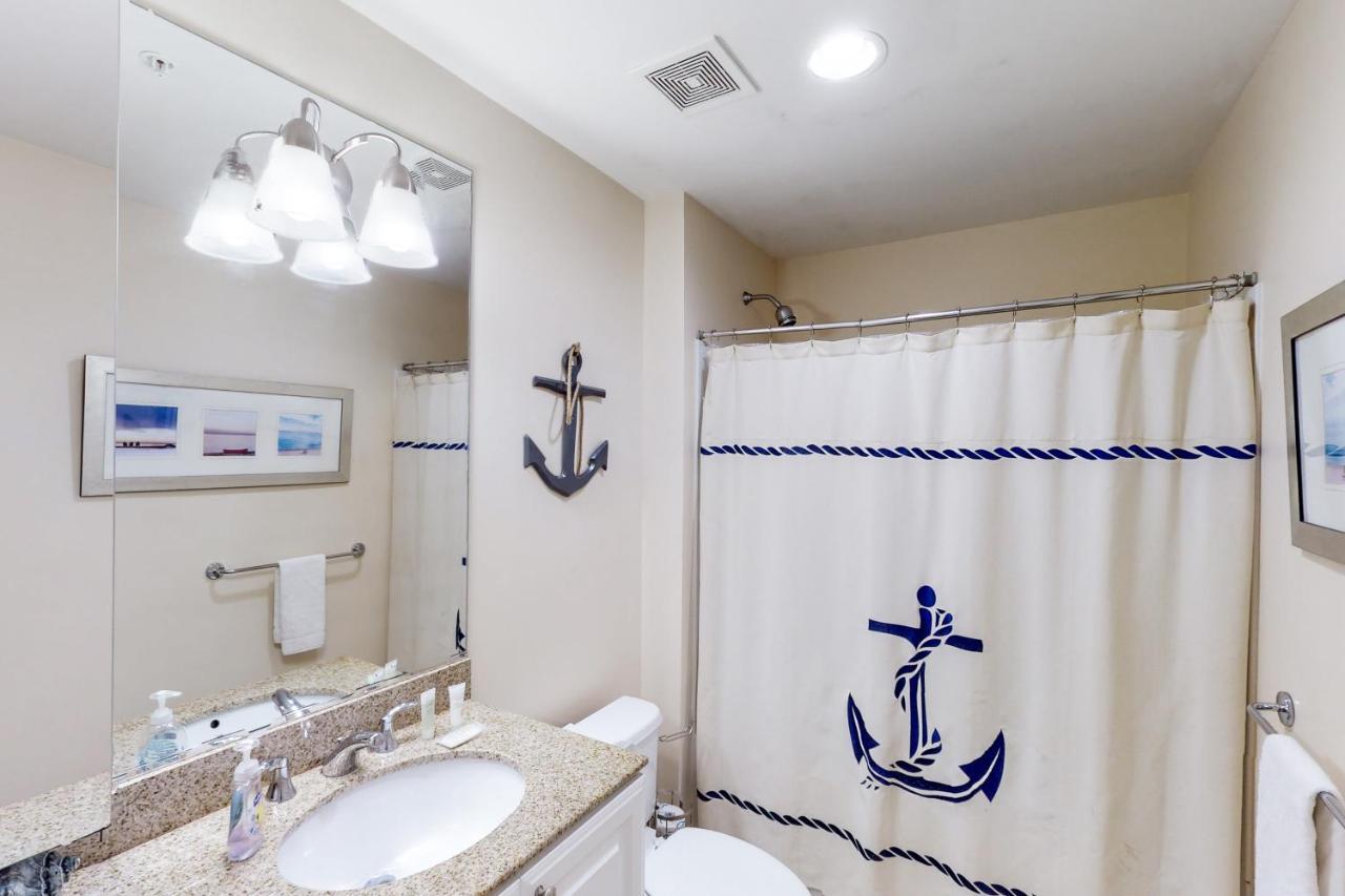 The Sanctuary - Beachside A106 Virginia Beach