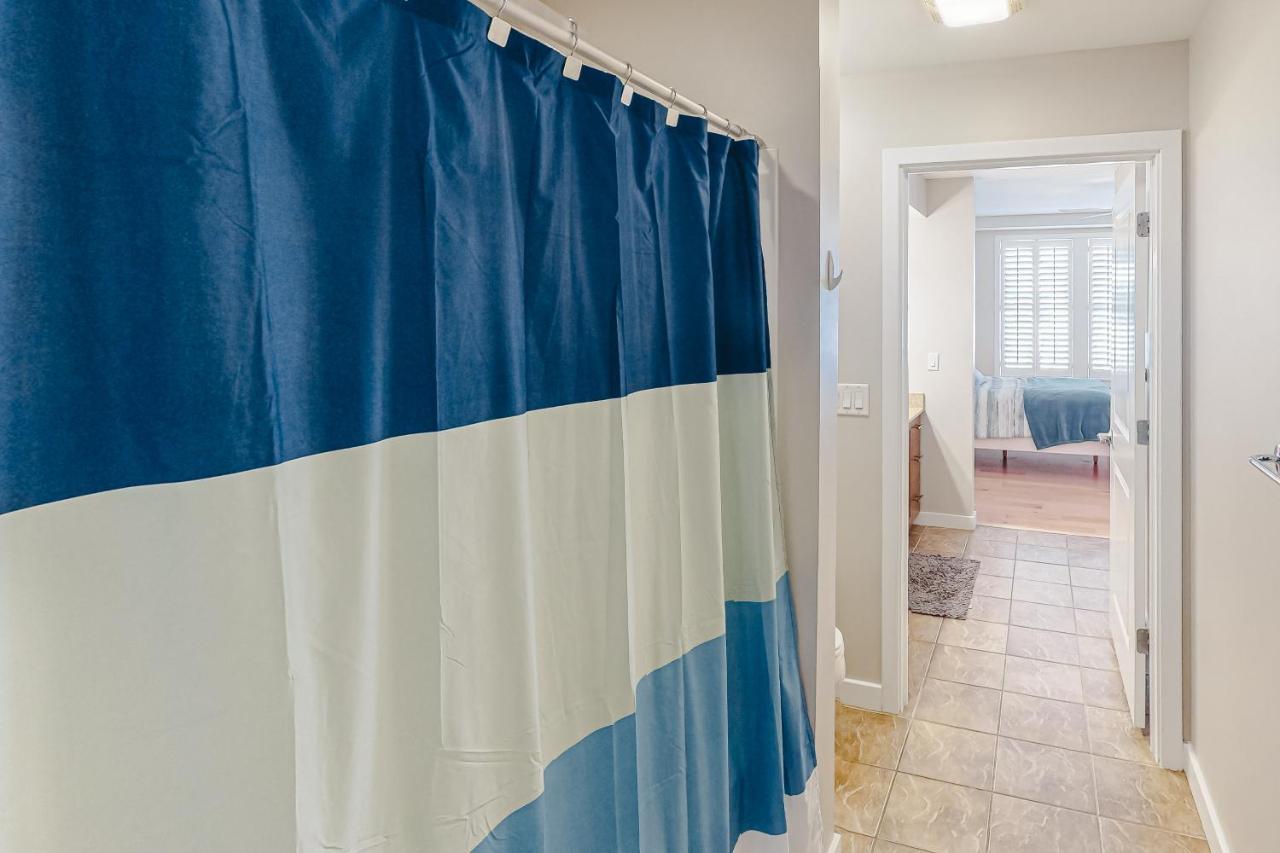 The Sanctuary - Getta Tan B238 Apartment Virginia Beach