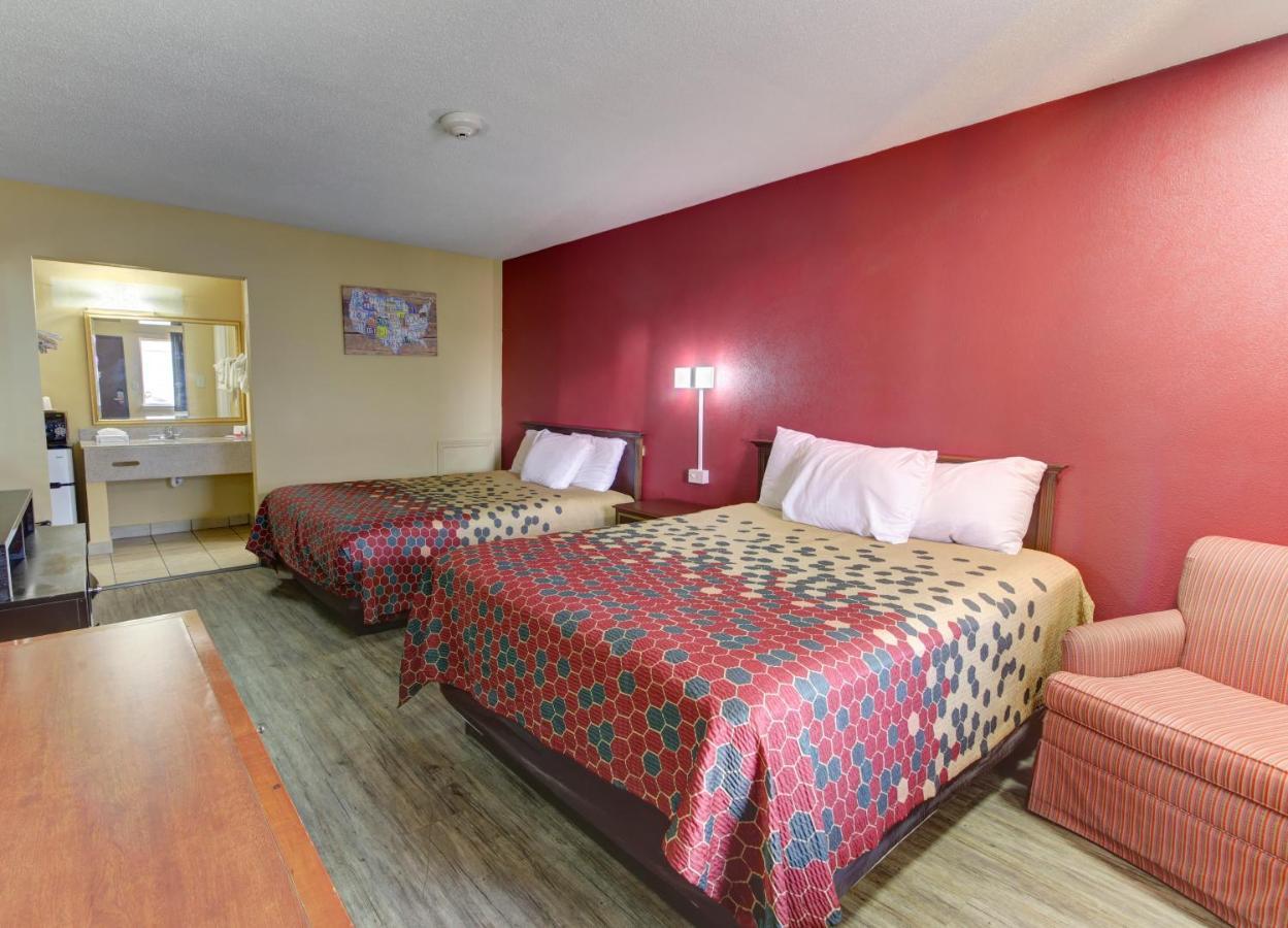 Econo Town Center Lodge *
