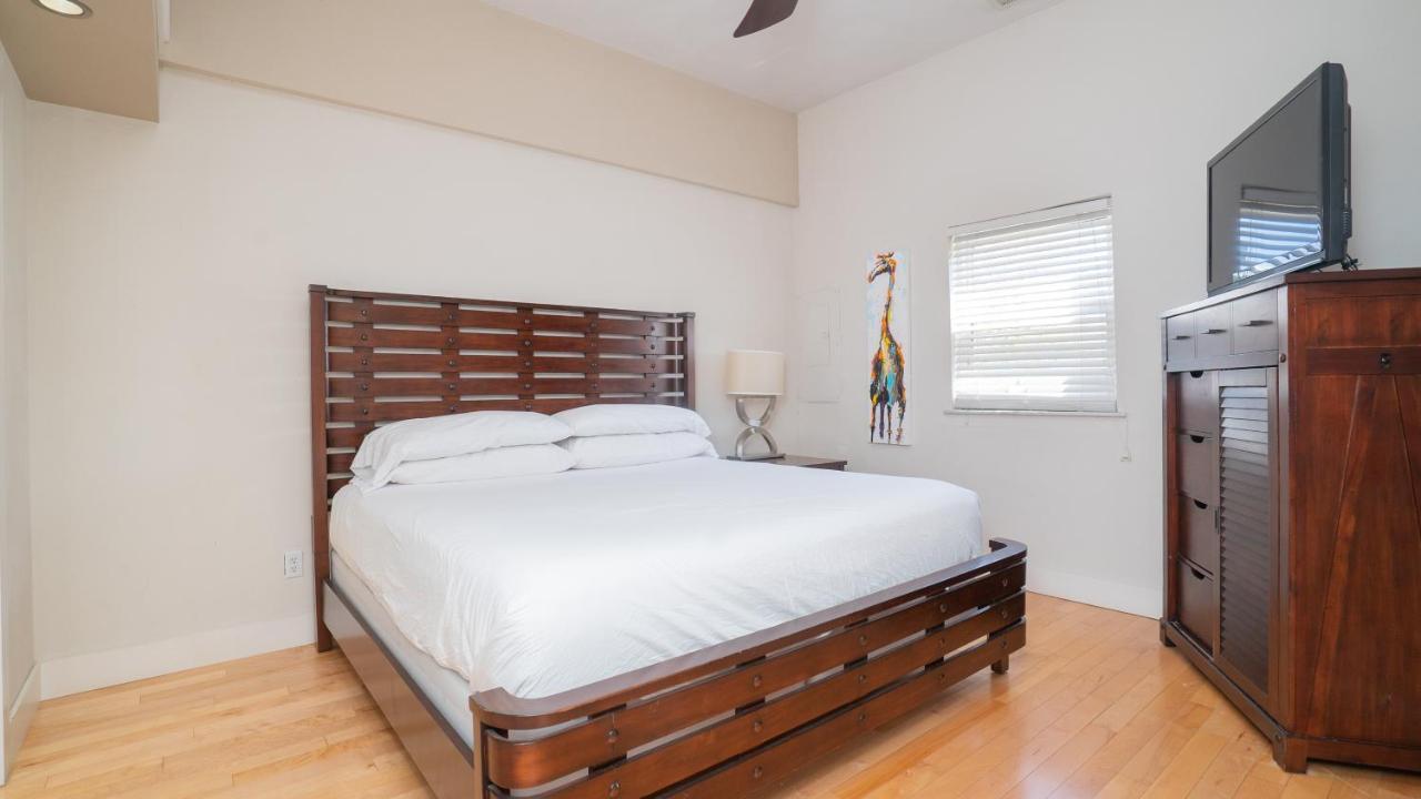 Aparthotel Plaza 2700 Luxury Beach Suites