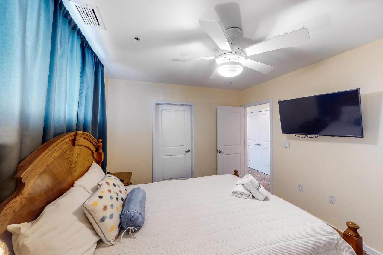 The Sanctuary - Blue Lagoon A323 Apartment Virginia Beach
