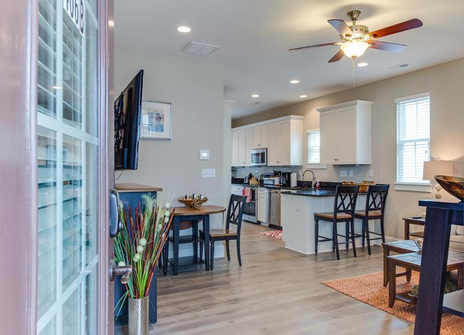 406b The North End House * Virginia Beach