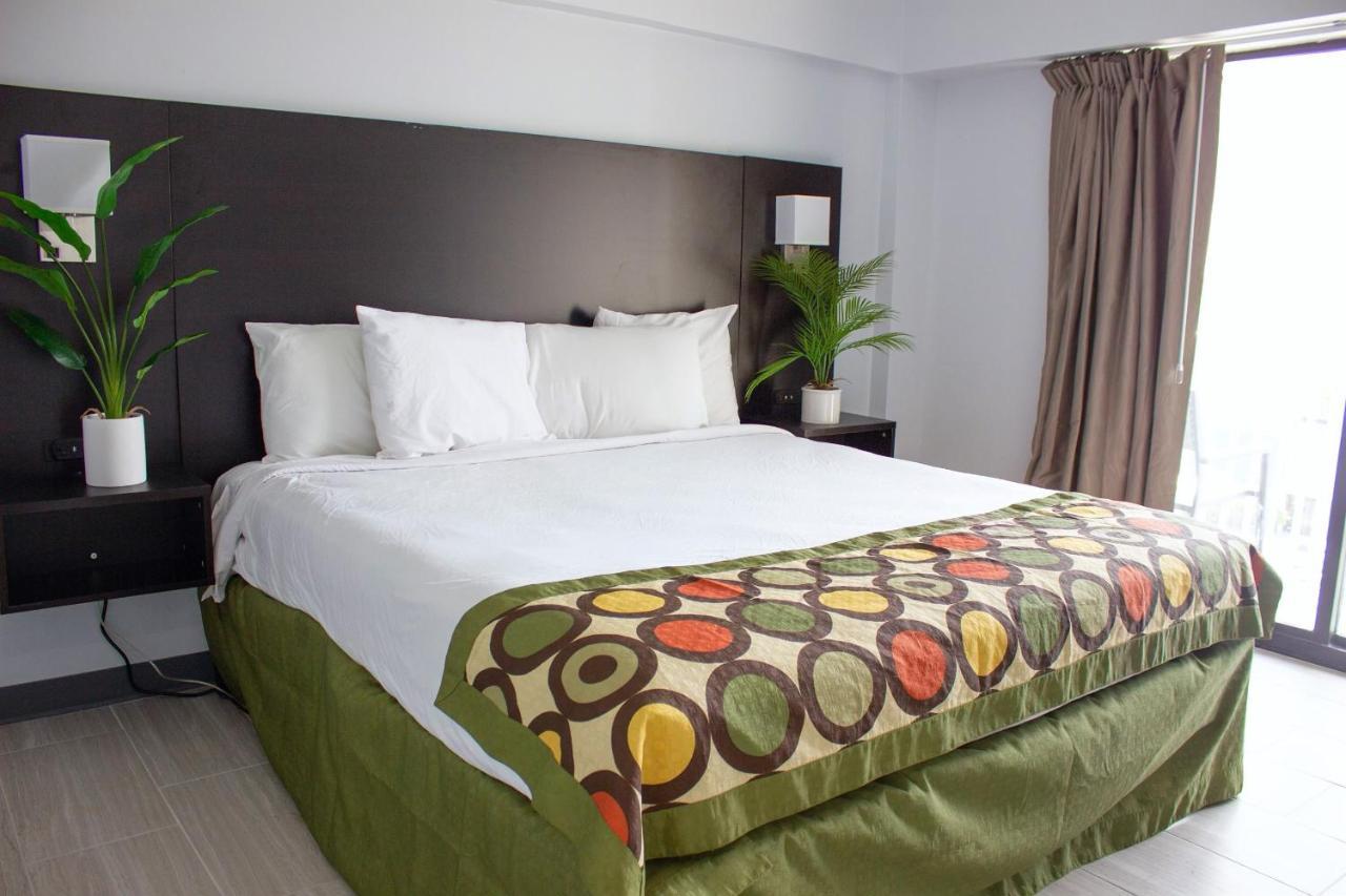 Sun & Oceanfront Hotel 2*