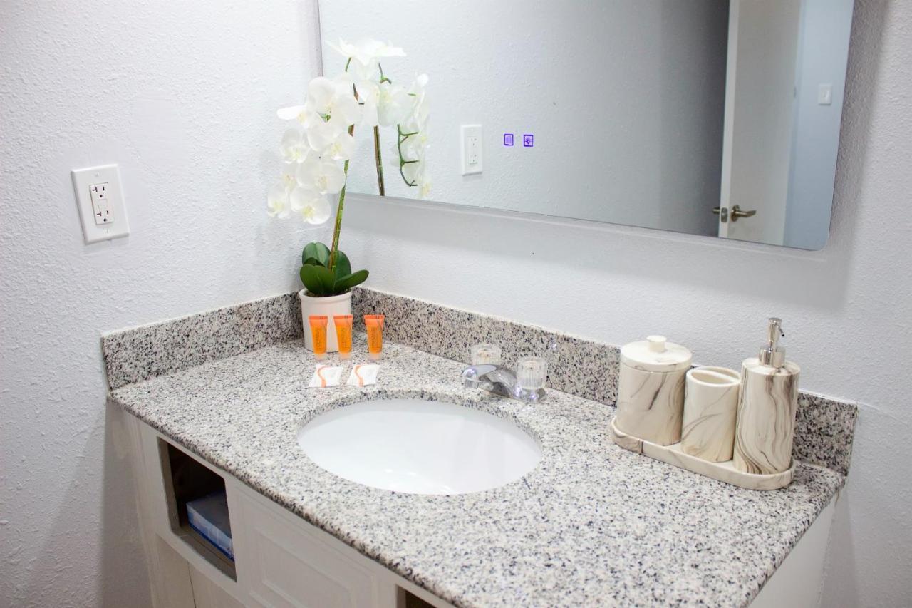 Sun & Oceanfront Hotel 2*