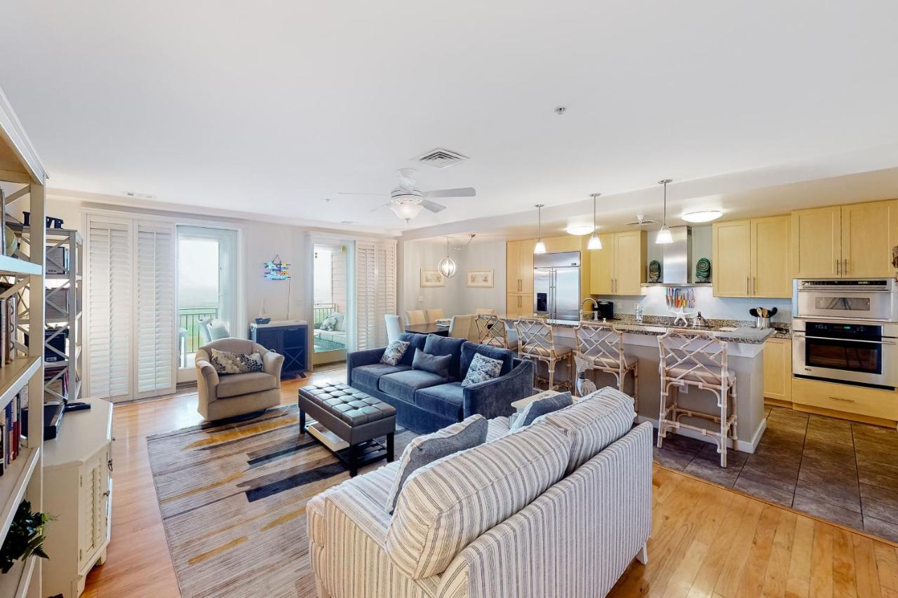 The Sanctuary - Sunset Thrille Penthouse B431 Virginia Beach