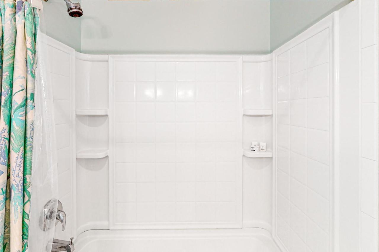 The Sanctuary - Summer Breeze A114 Apartment Virginia Beach