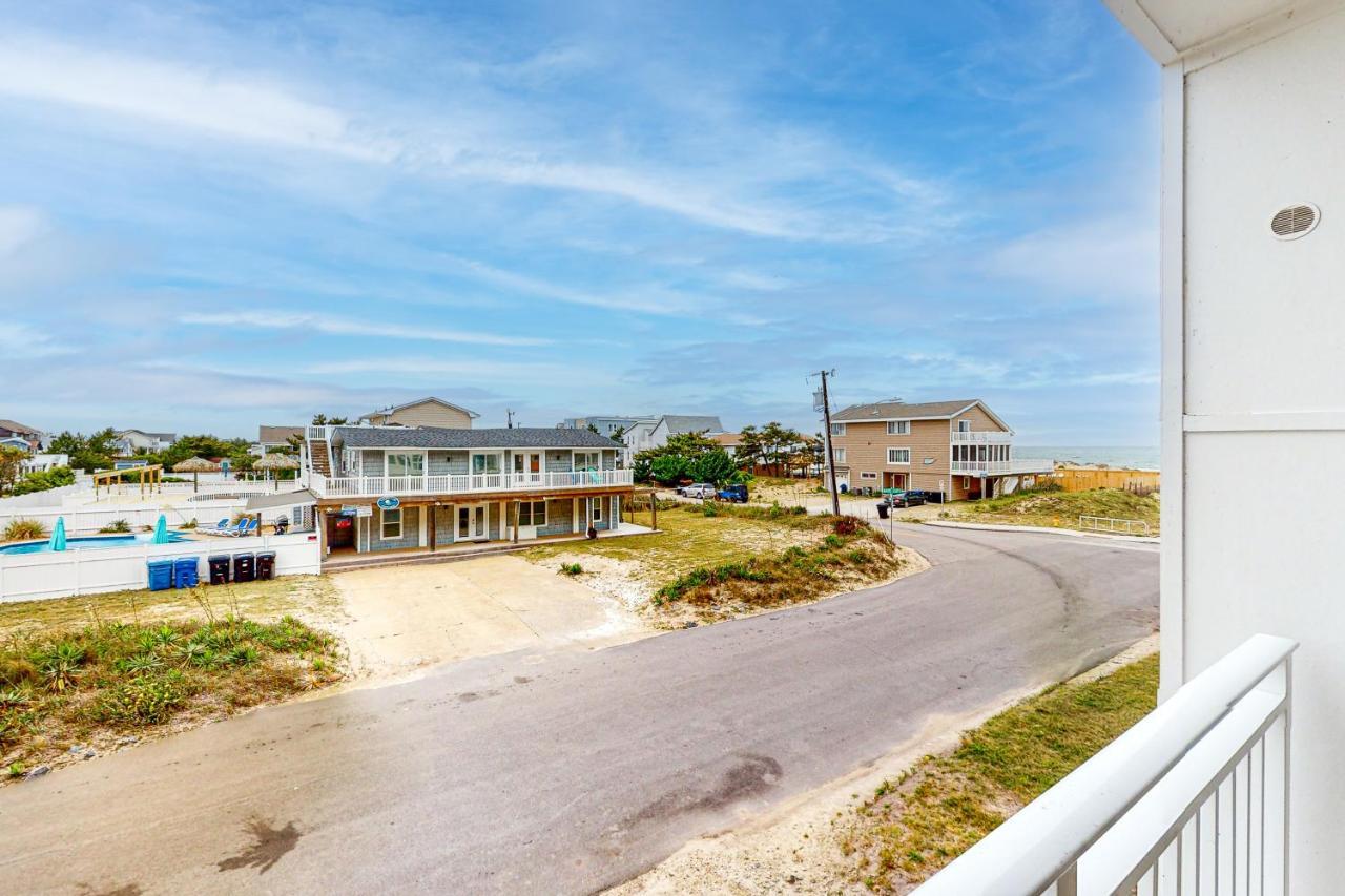 The Sanctuary - Summer Breeze A114 Apartment