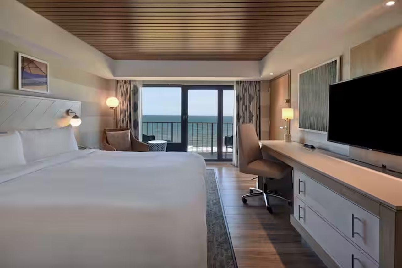Doubletree By Hilton Oceanfront Hotel 4*