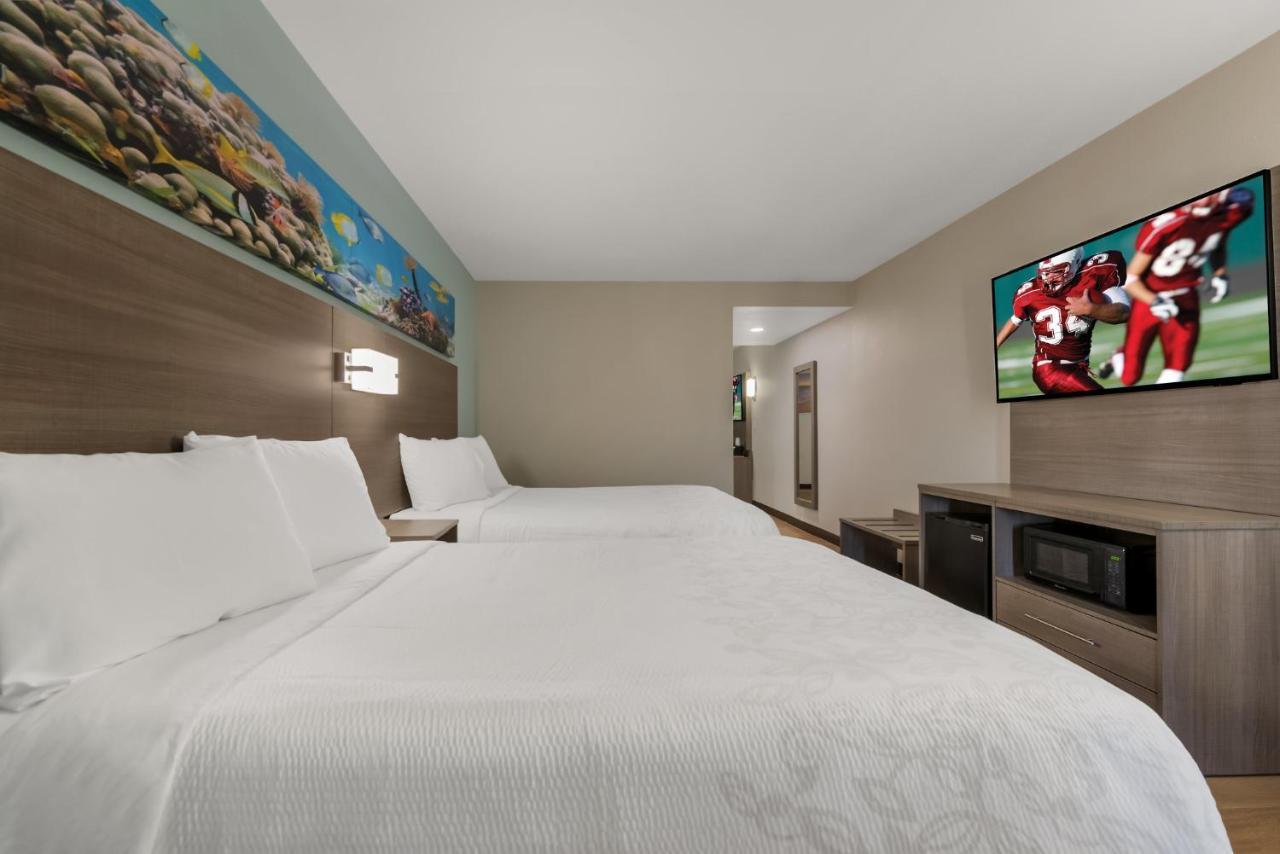 Red Roof & Virginia - Seaside Motel 3*
