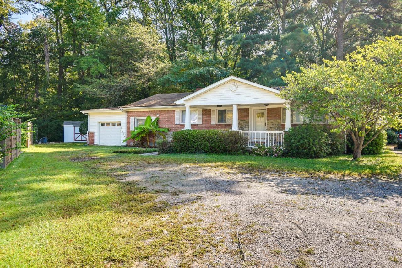 Holiday home Pet-friendly Norfolk Retreat About 7 Mi To Beach! Virginia Beach