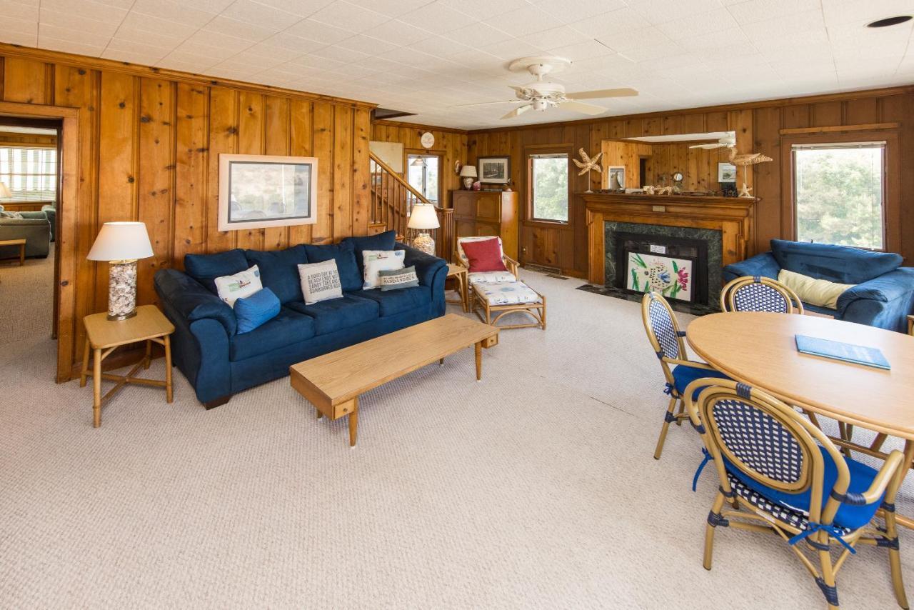 Harshaw House - North End Oceanfront Holiday home *