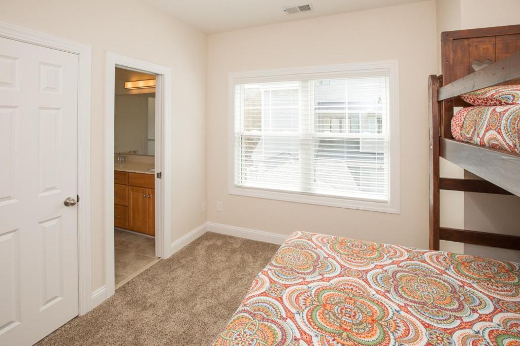 Music - North End Vb Holiday home