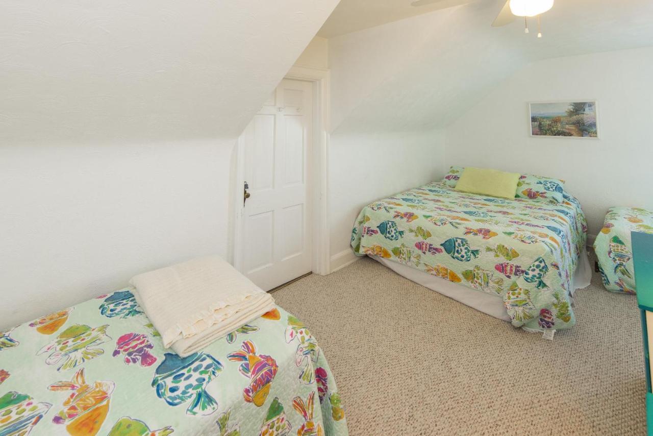 Harshaw House - North End Oceanfront Holiday home