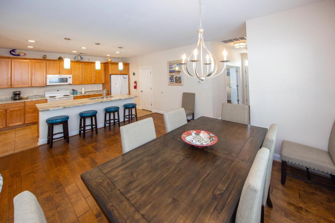 Music - North End Vb Holiday home *
