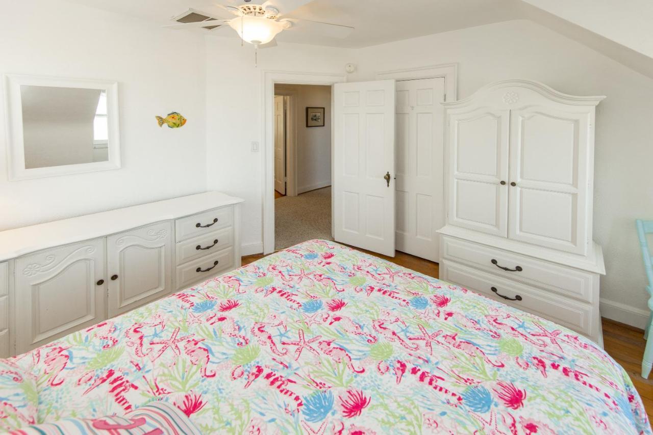 Harshaw House - North End Oceanfront Virginia Beach