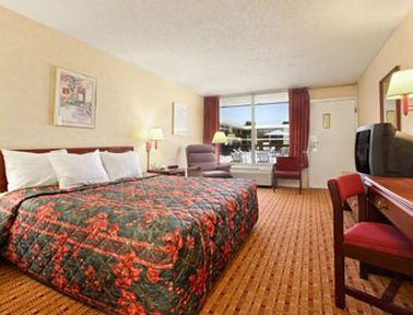 Country & By Radisson, Virginia Oceanfront , Va Hotel Virginia Beach
